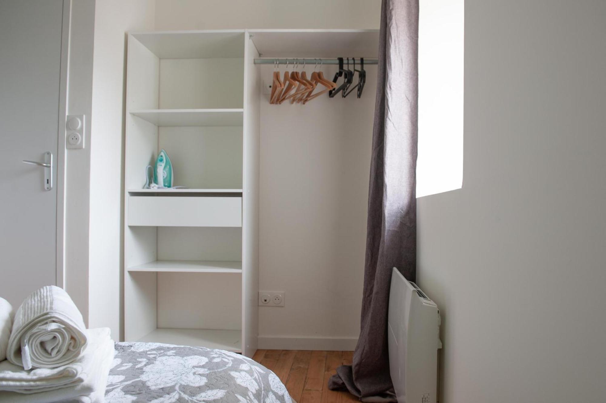 Immeuble De 3 Appartements Avec Cour Interieure Brest Camera foto